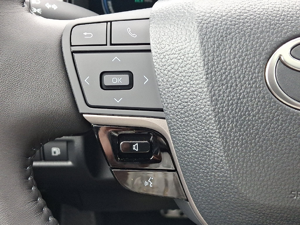 Used 2026 Toyota Camry XSE FWD image 22