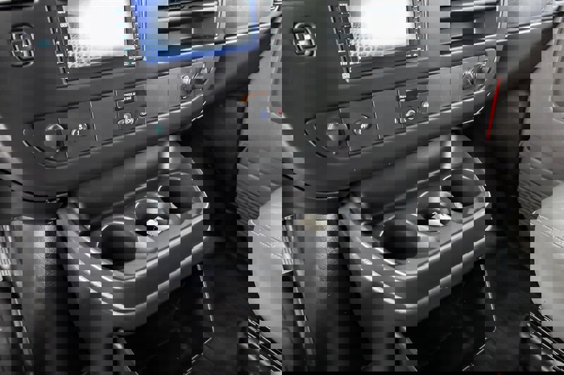 Used 2014 GMC Savana 1500 image 23