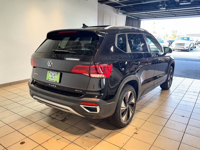 Used 2024 Volkswagen Taos SE w/ Panoramic Sunroof Package image 9