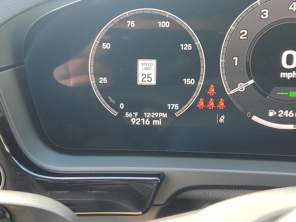 Certified 2025 Porsche Cayenne E-Hybrid AWD/4WD image 19