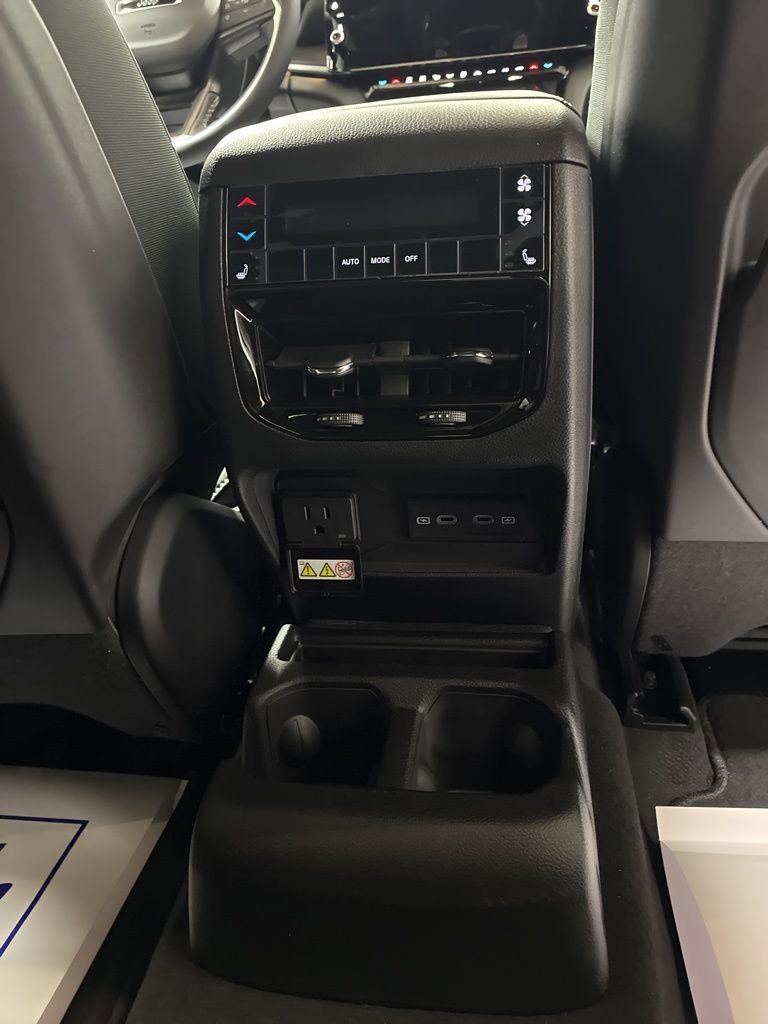 New 2026 Jeep Grand Cherokee L Limited image 29