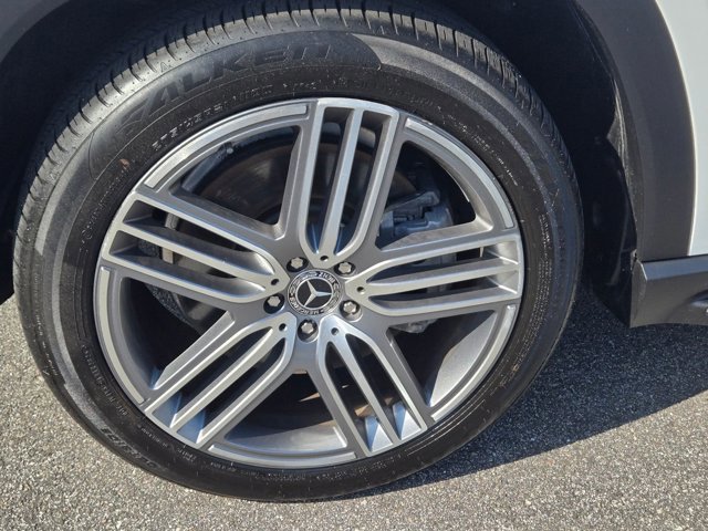 Used 2021 Mercedes-Benz GLS 450 4MATIC image 22