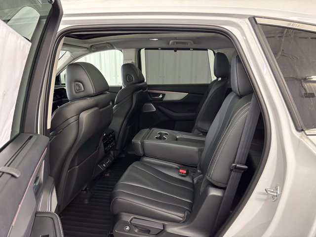 Certified 2026 Acura MDX w/ Technology Package FWD image 15