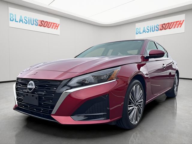 Used 2024 Nissan Altima 2.5 SL AWD/4WD image 7