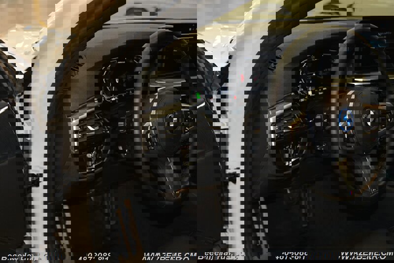 Used 2023 BMW 530e w/ M Sport Package image 27