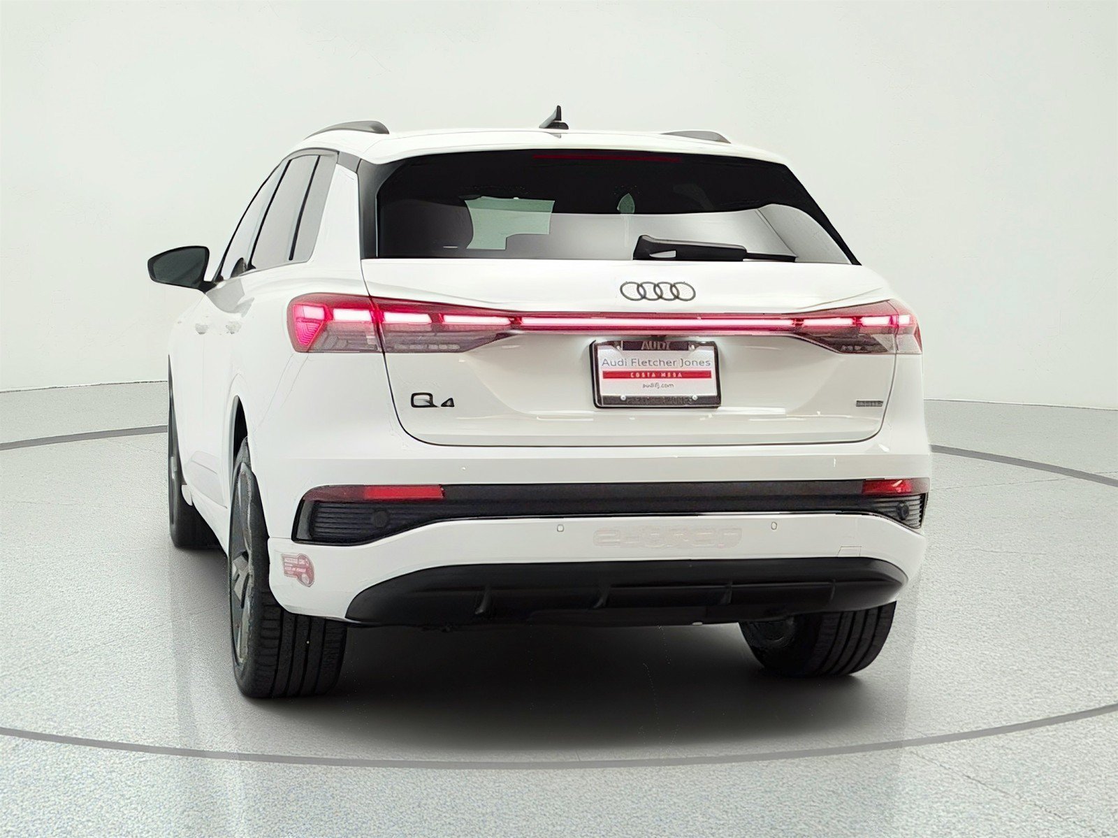Used 2023 Audi Q4 e-tron Premium Plus w/ Premium Plus AWD/4WD image 6