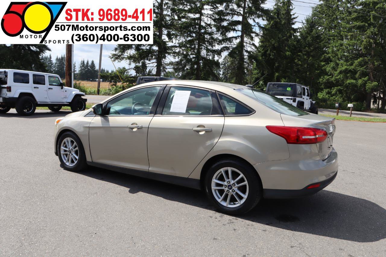 Used 2016 Ford Focus SE FWD image 7