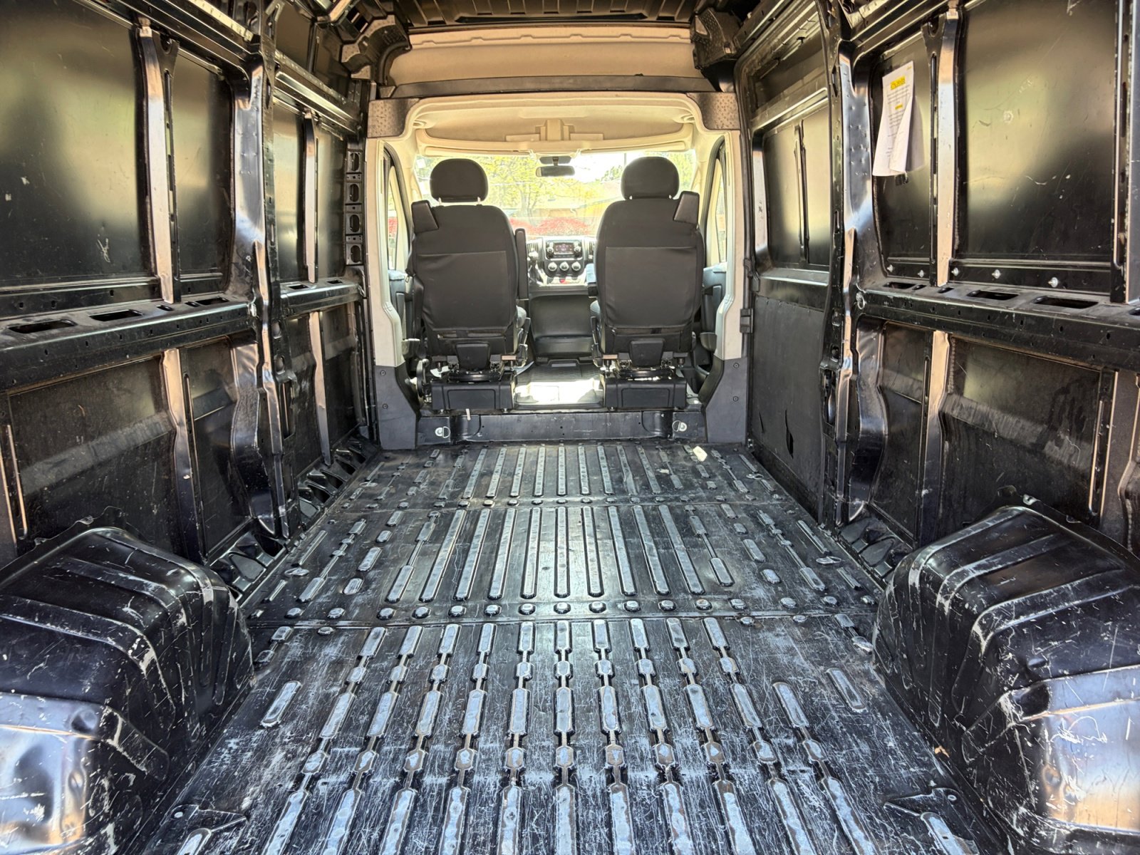 Used 2020 RAM ProMaster 2500 w/ RV Ready Prep Package FWD image 21