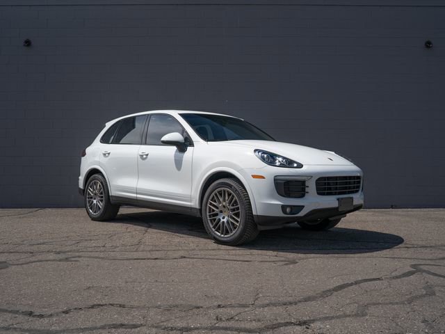Certified 2017 Porsche Cayenne Platinum Edition AWD/4WD image 9