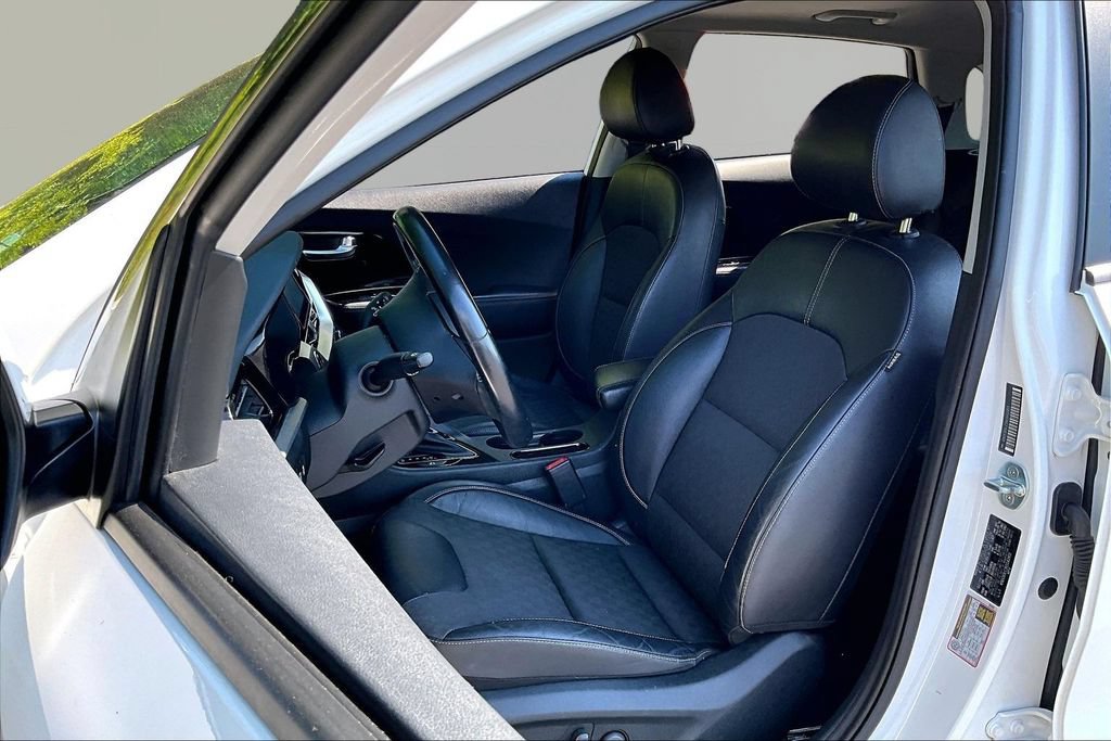 Used 2022 Kia Niro LXS FWD image 18