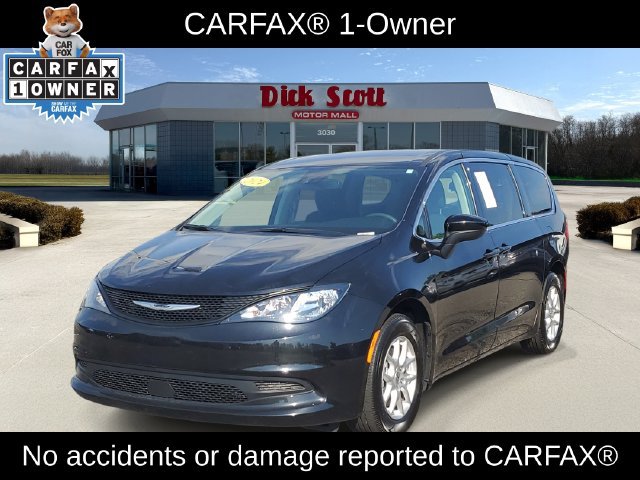 Used 2024 Chrysler Voyager LX FWD image 3