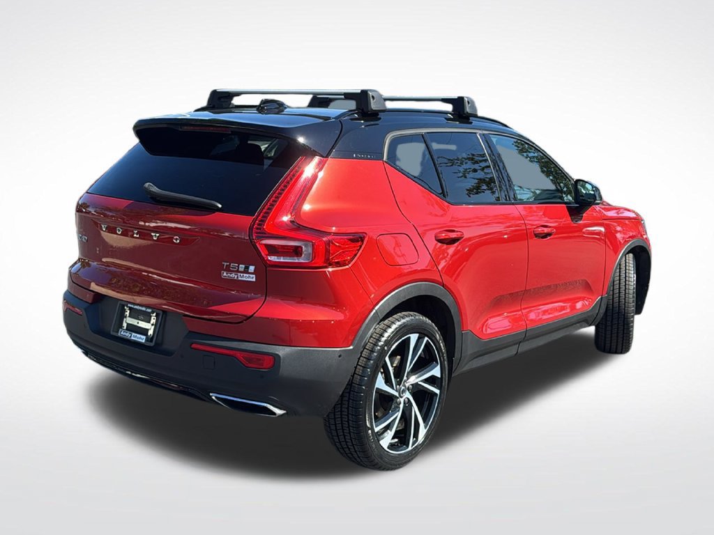 Used 2019 Volvo XC40 T5 R-Design AWD/4WD image 7