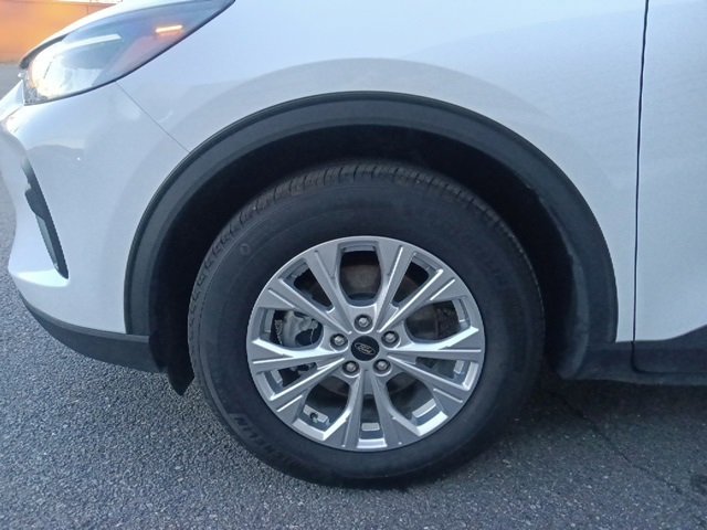 Used 2025 Ford Escape Active image 10