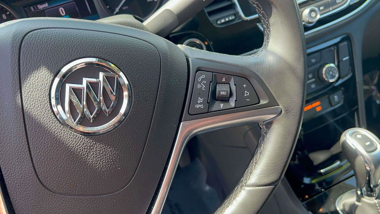 Used 2020 Buick Encore Preferred image 19