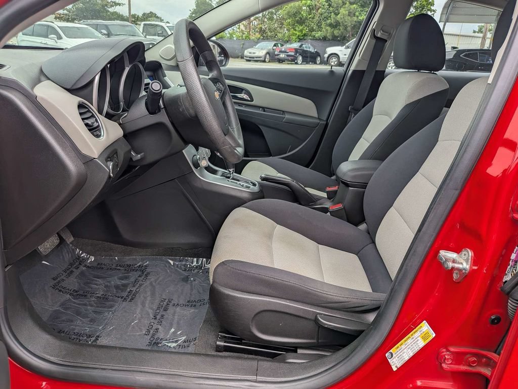 Used 2016 Chevrolet Cruze LS FWD image 19