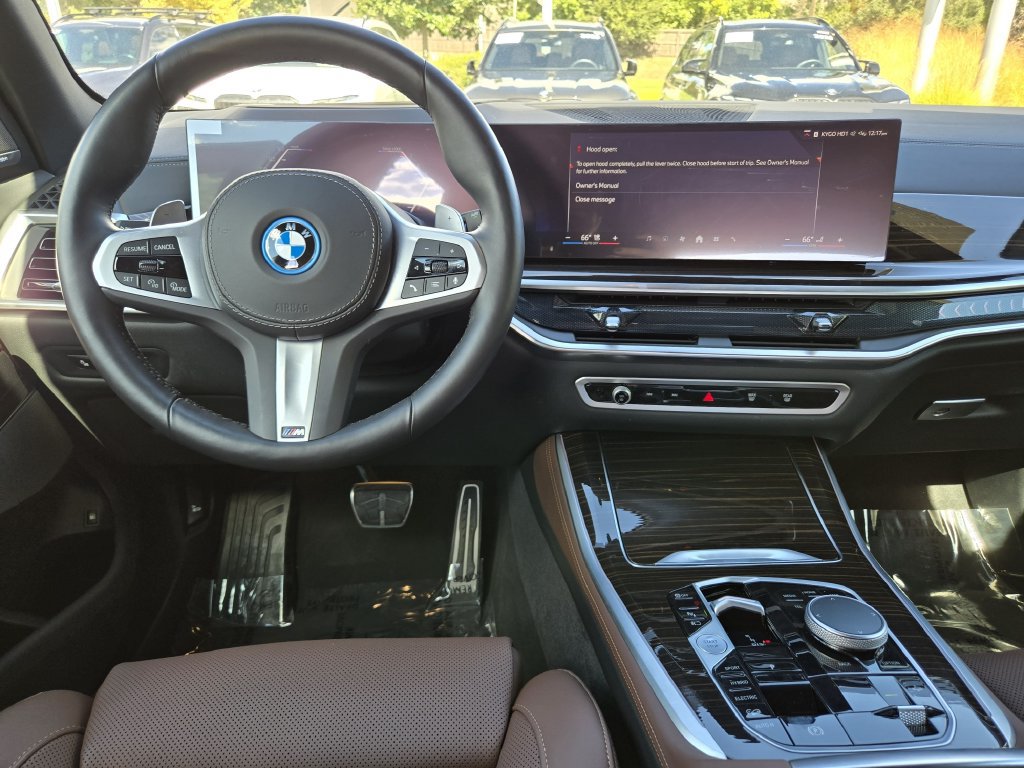Certified 2026 BMW X5 xDrive50e w/ M Sport Package AWD/4WD image 30