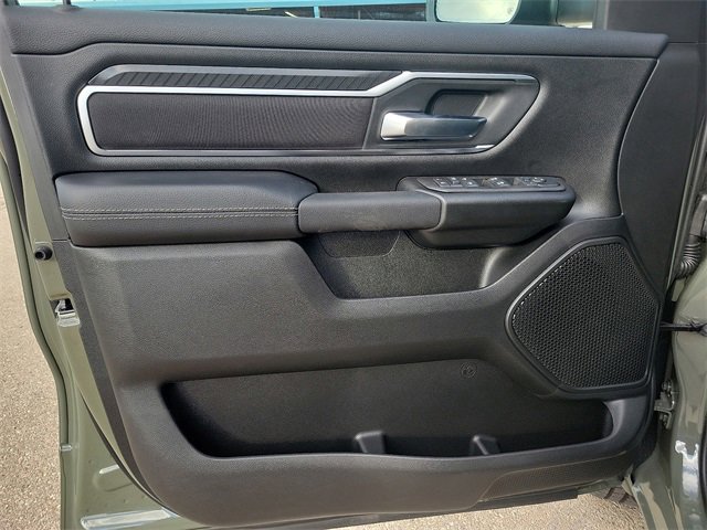 New 2026 RAM 1500 4x4 Crew Cab image 11