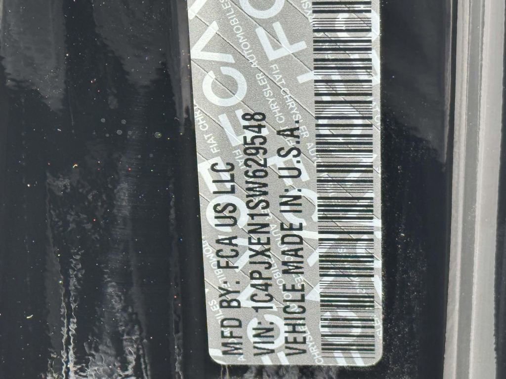 New 2025 Jeep Wrangler Sahara w/ Technology Group image 32