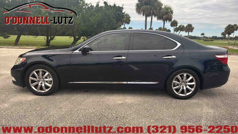 Used 2009 Lexus LS 460 Luxury RWD image 3