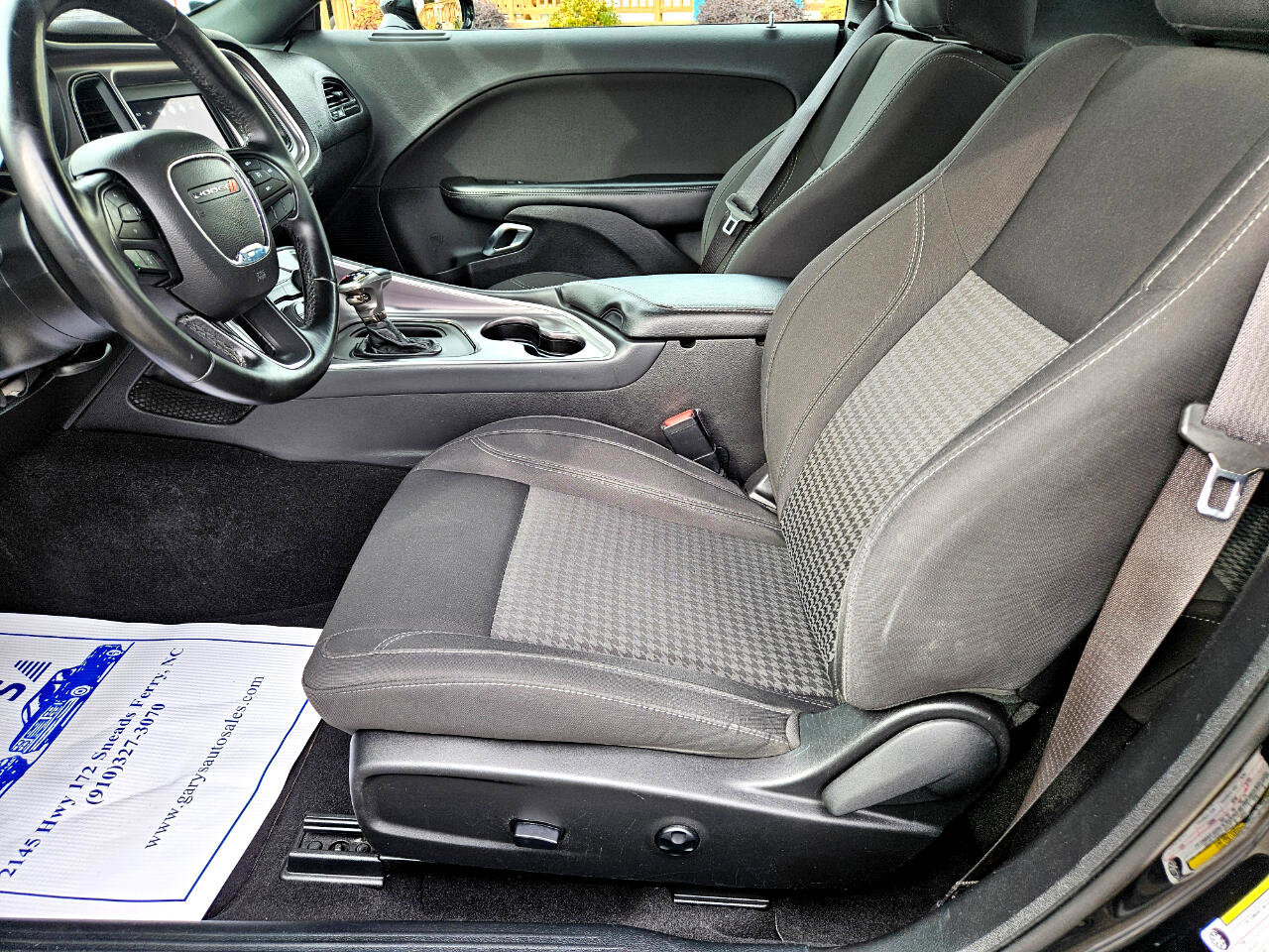 Used 2019 Dodge Challenger SXT image 12