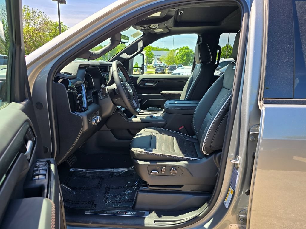 New 2026 GMC Sierra 2500 AT4X AWD/4WD image 15