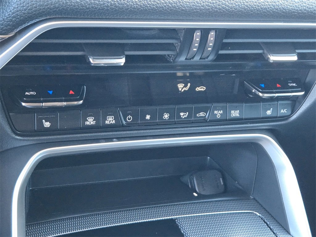 Used 2025 MAZDA CX-70 Plug-In Hybrid w/ Premium Pkg image 19