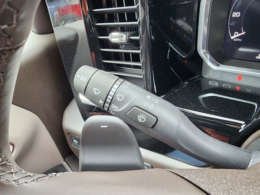 New 2026 GMC Sierra 1500 SLT image 23