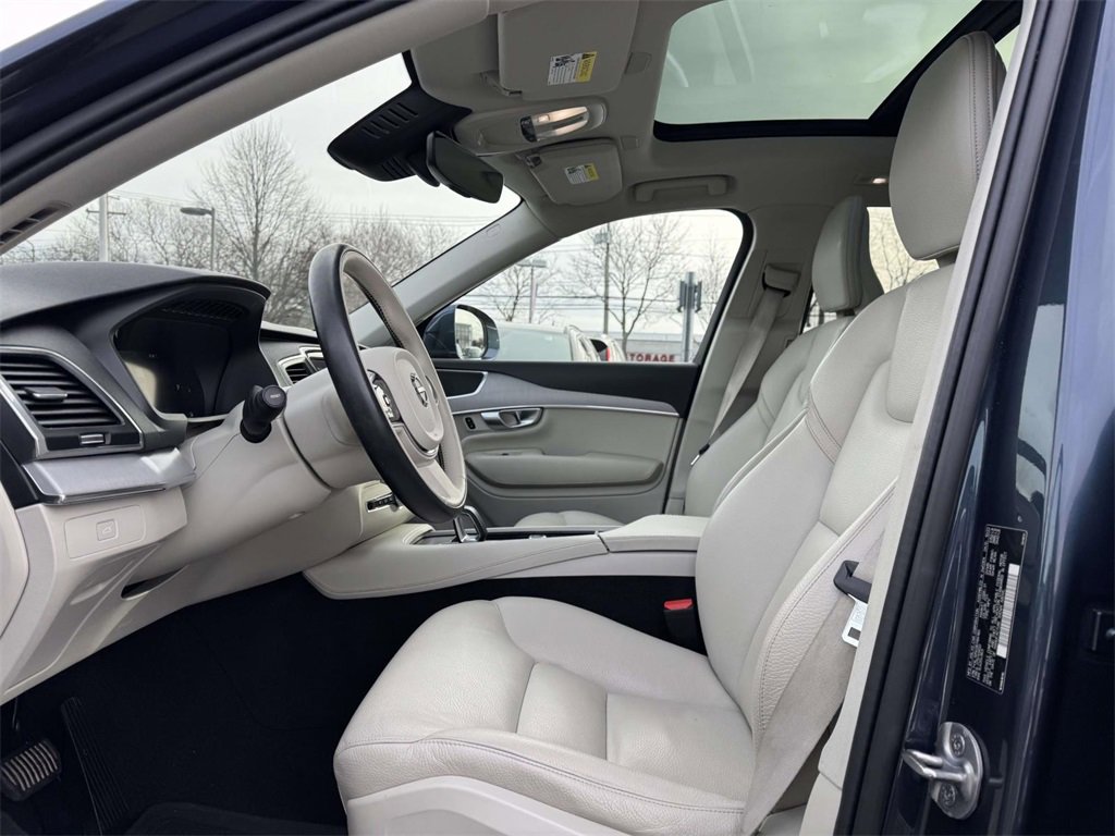 Certified 2024 Volvo XC90 B5 Core w/ Protection Package Premier image 13