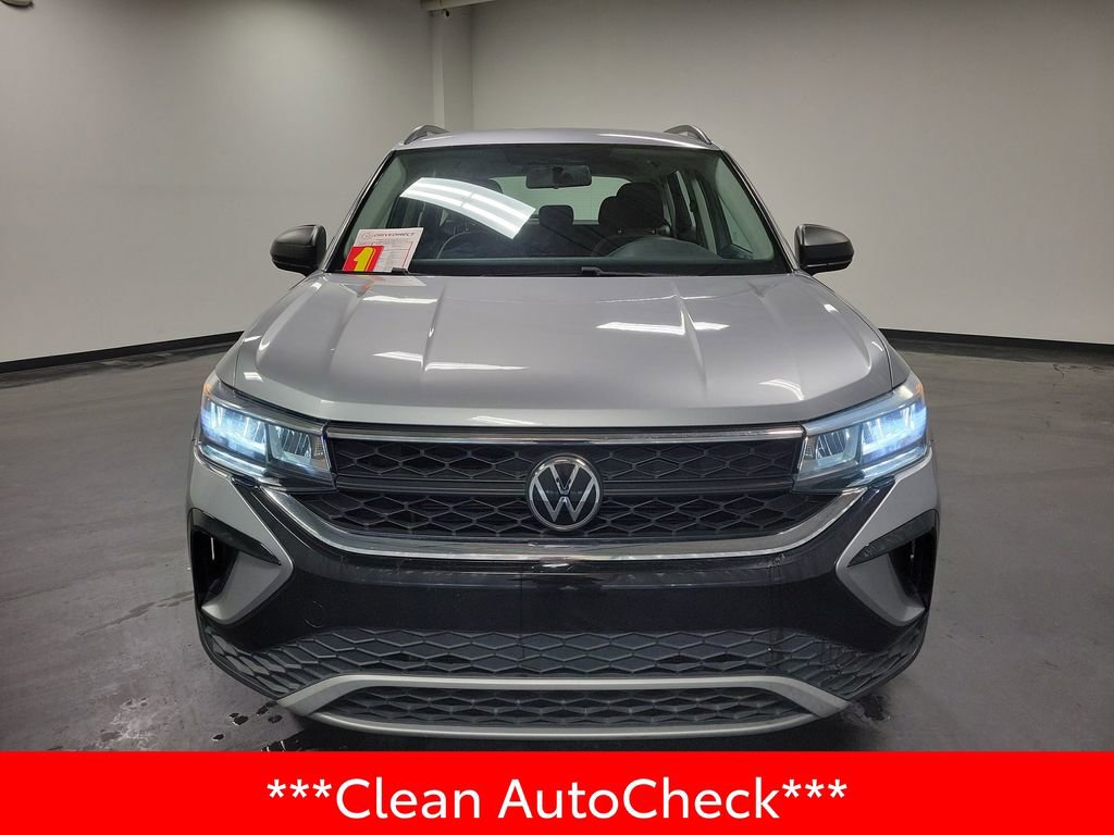 Used 2022 Volkswagen Taos S image 3