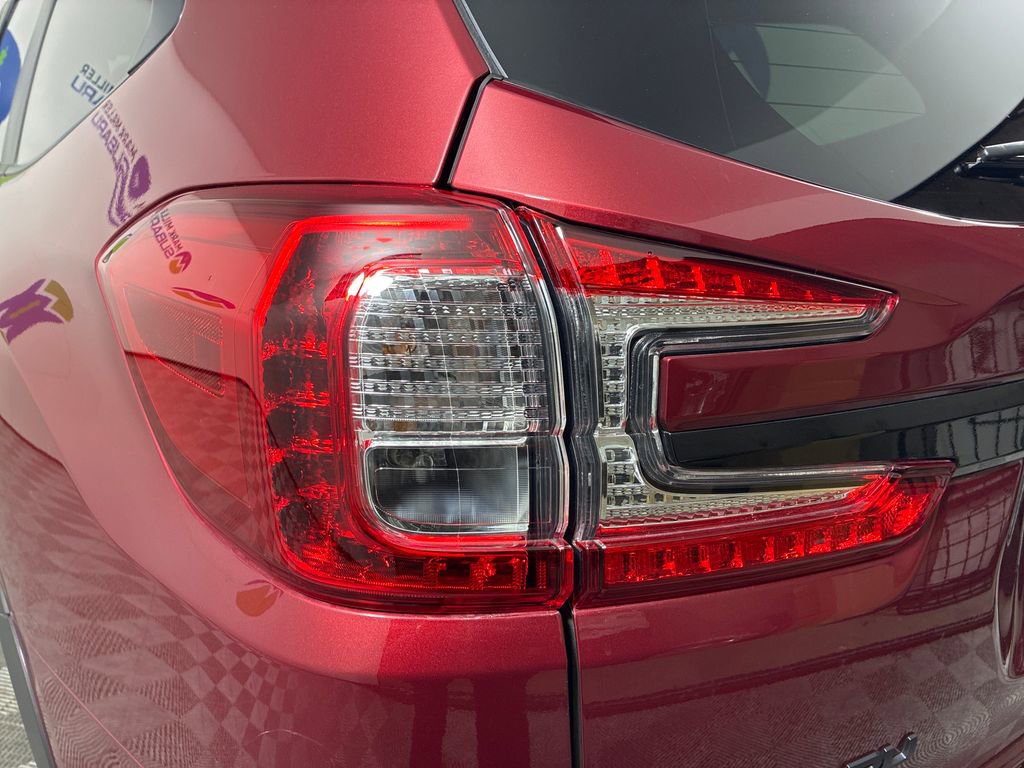 Used 2025 Subaru Ascent Onyx Edition w/ Onyx Package image 11
