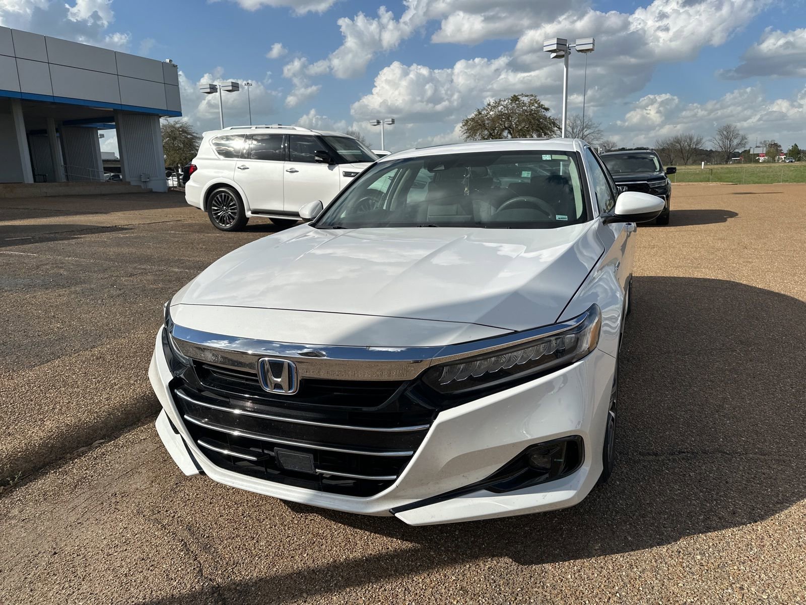 Used 2021 Honda Accord EX image 2