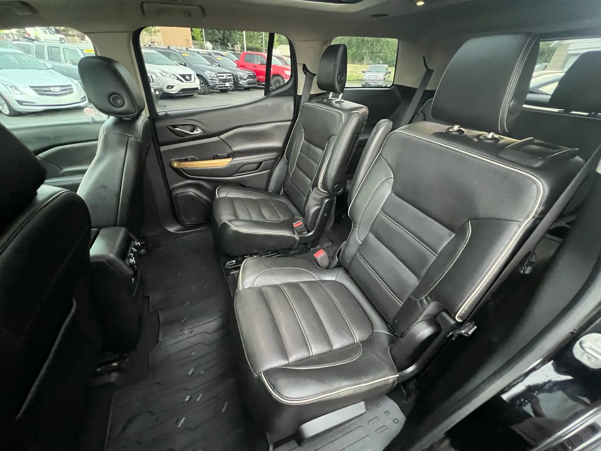 Used 2017 GMC Acadia Denali image 29