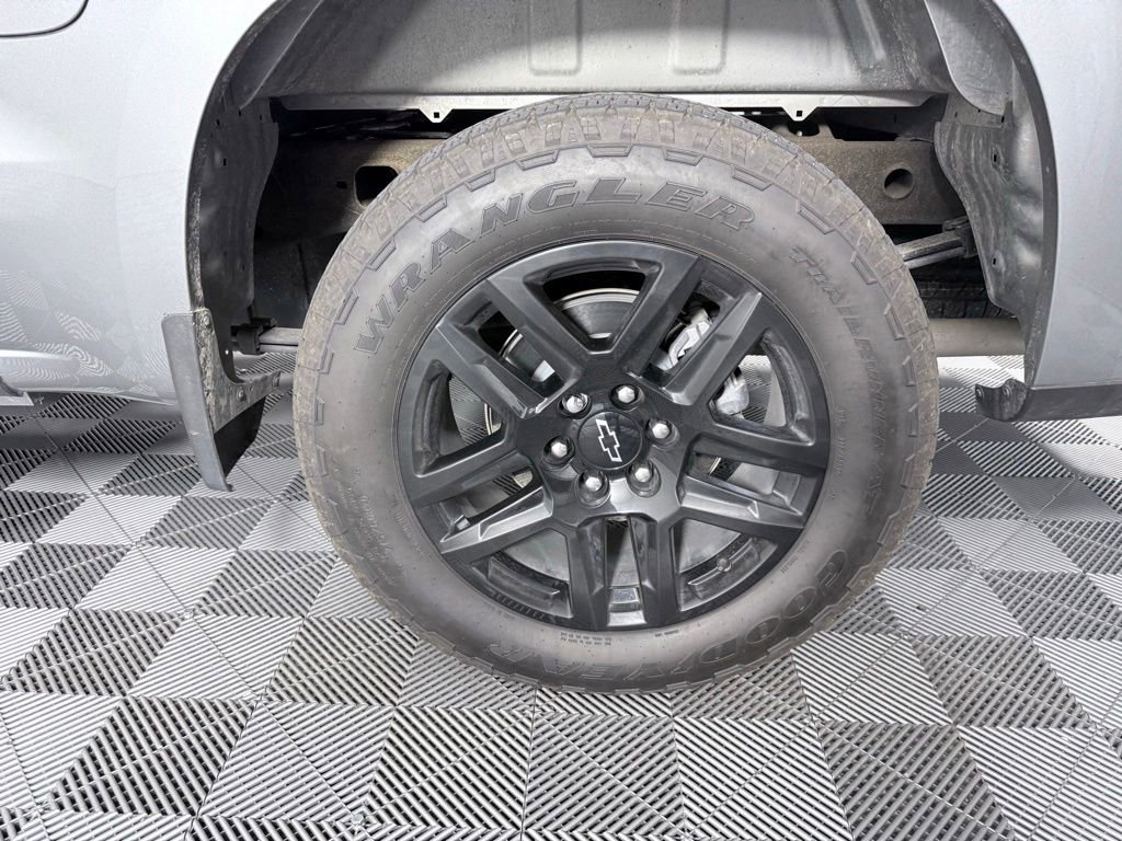 Used 2025 Chevrolet Silverado 1500 RST w/ Convenience Package II image 28