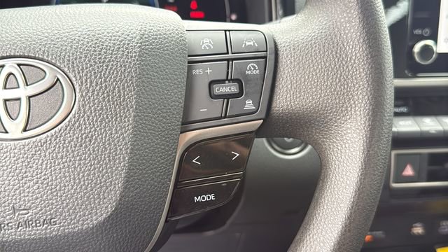 Certified 2025 Toyota Camry LE image 21