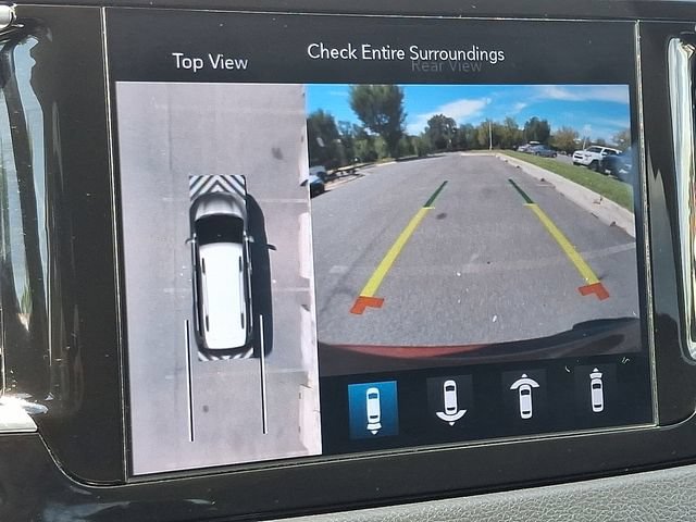 Used 2019 Chrysler Pacifica Touring-L Plus w/ Advanced Safetytec Group FWD image 24