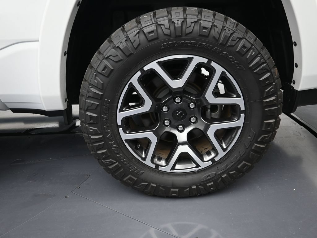 New 2025 RAM 1500 Laramie w/ Sport Appearance Package AWD/4WD image 9