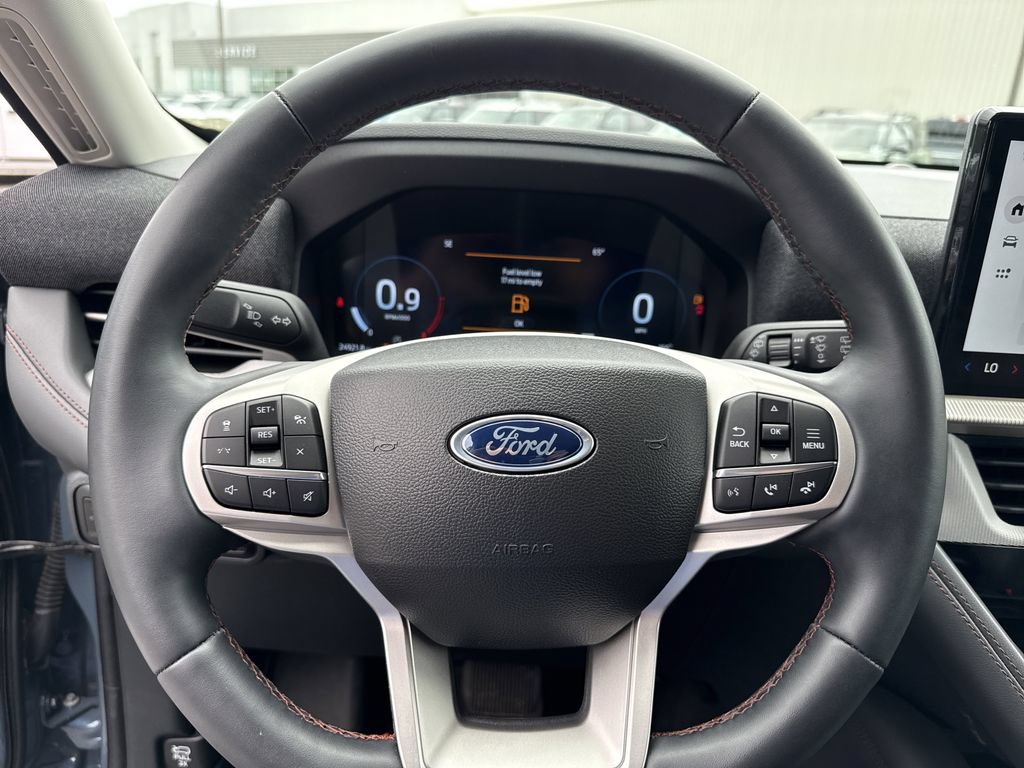 Used 2025 Ford Explorer Active w/ Active Comfort Package AWD/4WD image 24