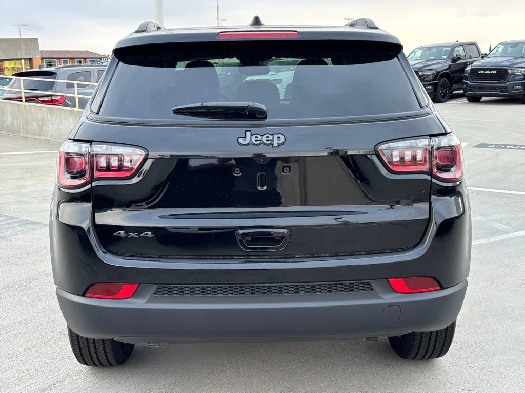 New 2026 Jeep Compass Altitude image 5