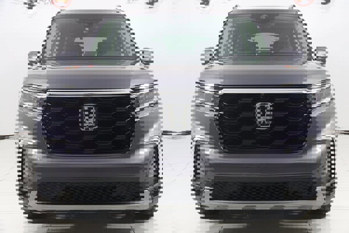 Used 2023 Honda Pilot Elite image 55