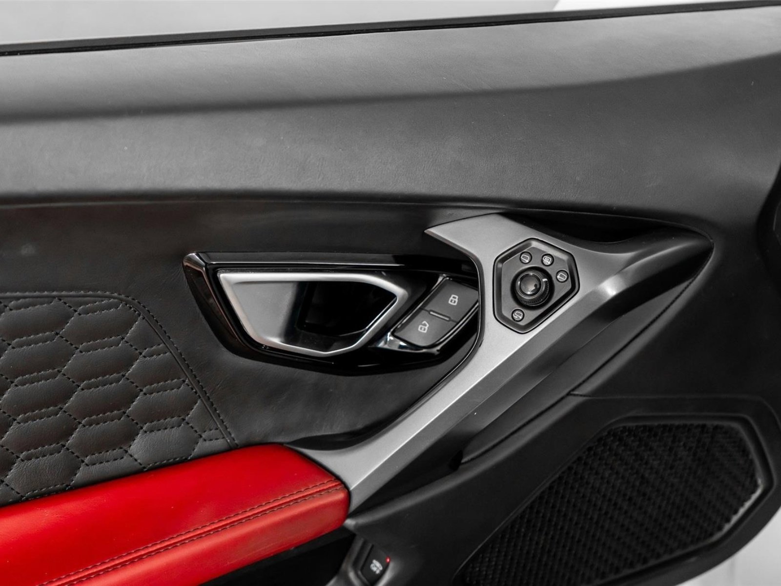 Used 2018 Lamborghini Huracan LP 580-2 image 42