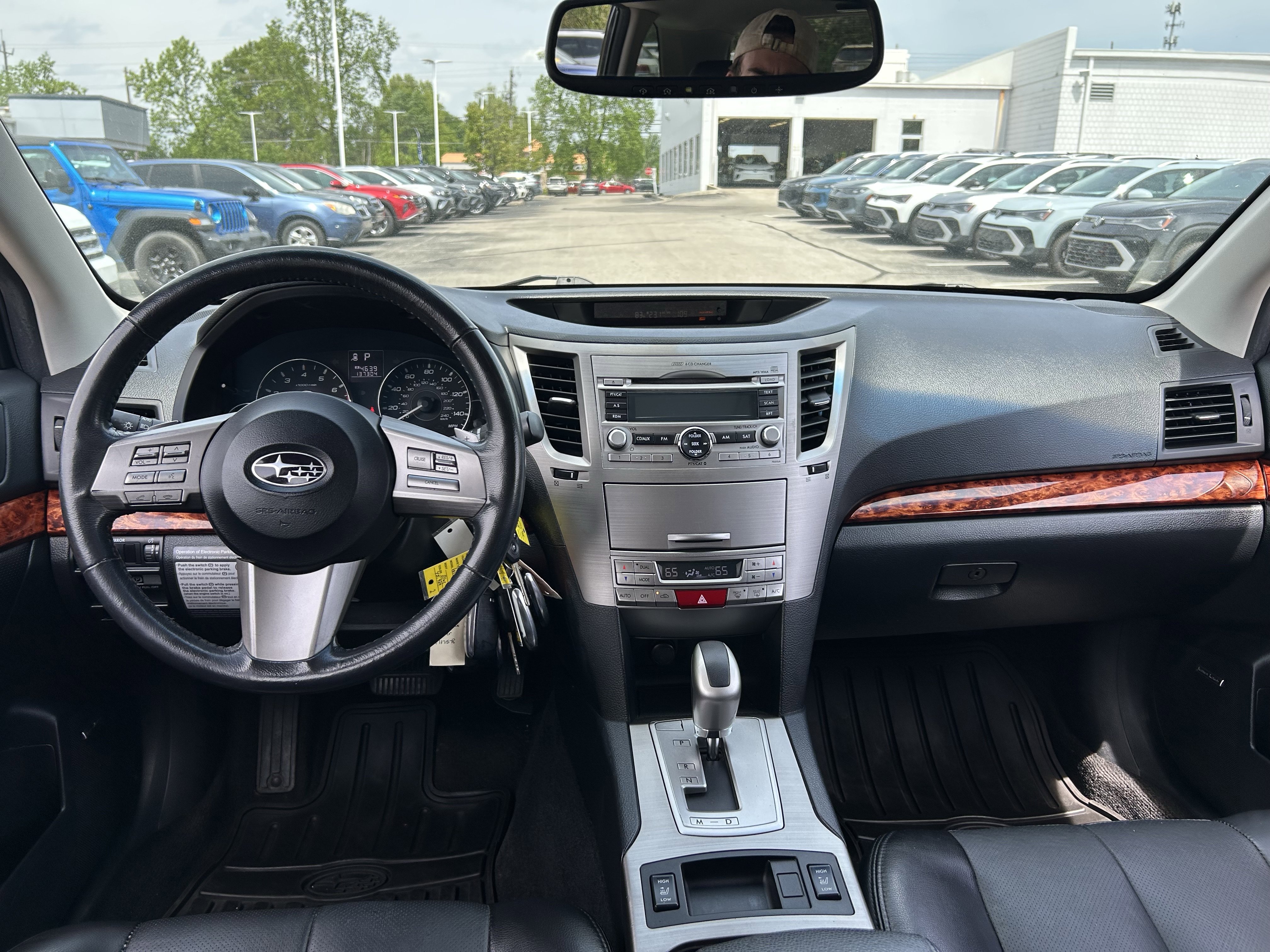 Used 2011 Subaru Outback 2.5i Limited AWD/4WD image 10