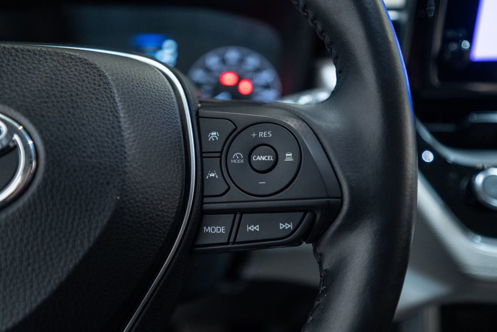 Certified 2023 Toyota Corolla Cross LE image 20