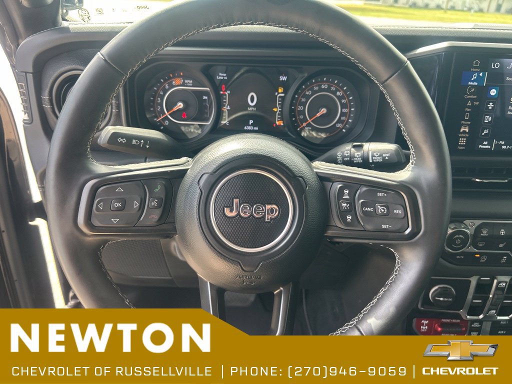 Used 2024 Jeep Wrangler Unlimited Rubicon w/ Technology Group AWD/4WD image 11