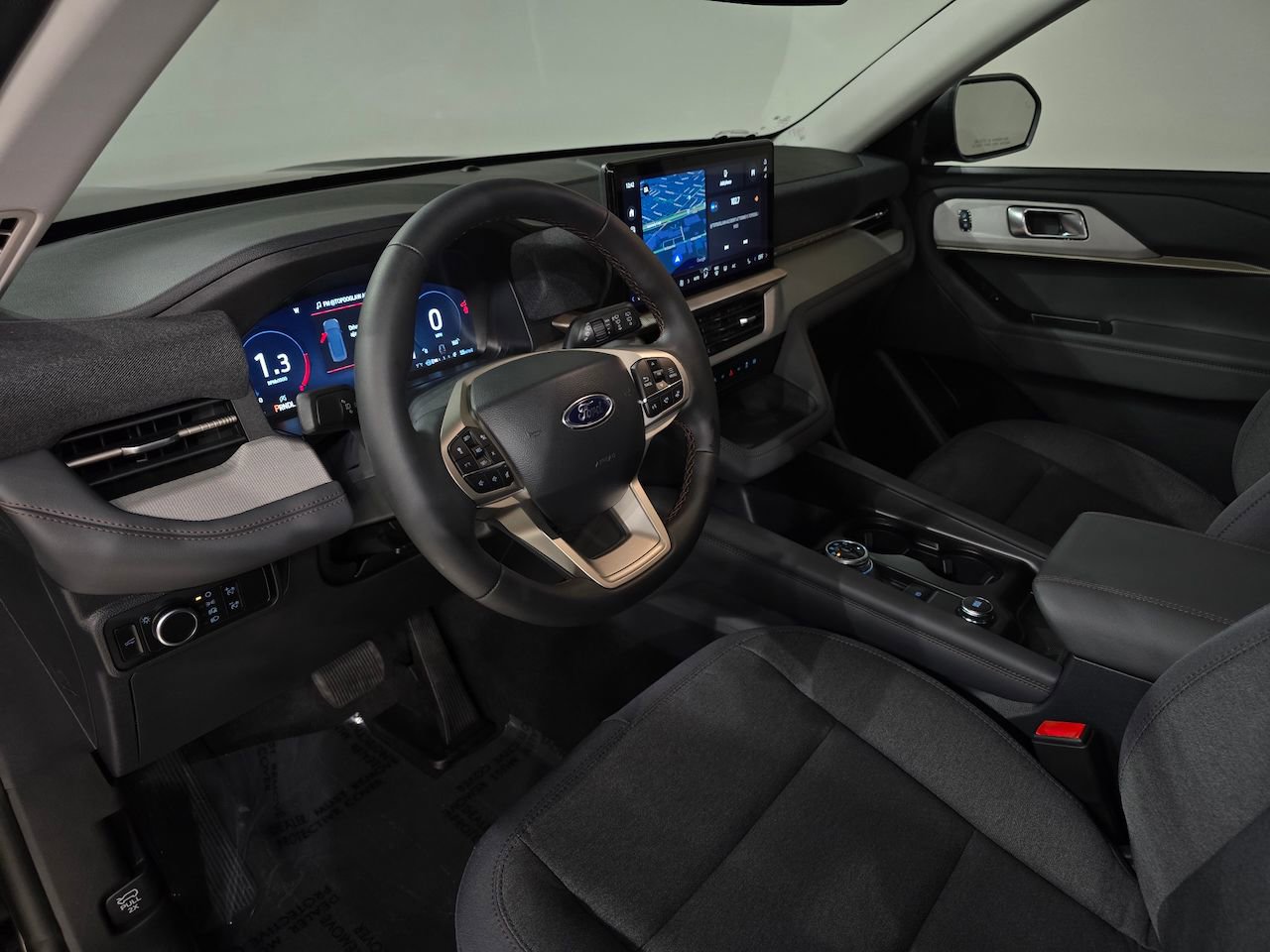 New 2026 Ford Explorer Active image 16