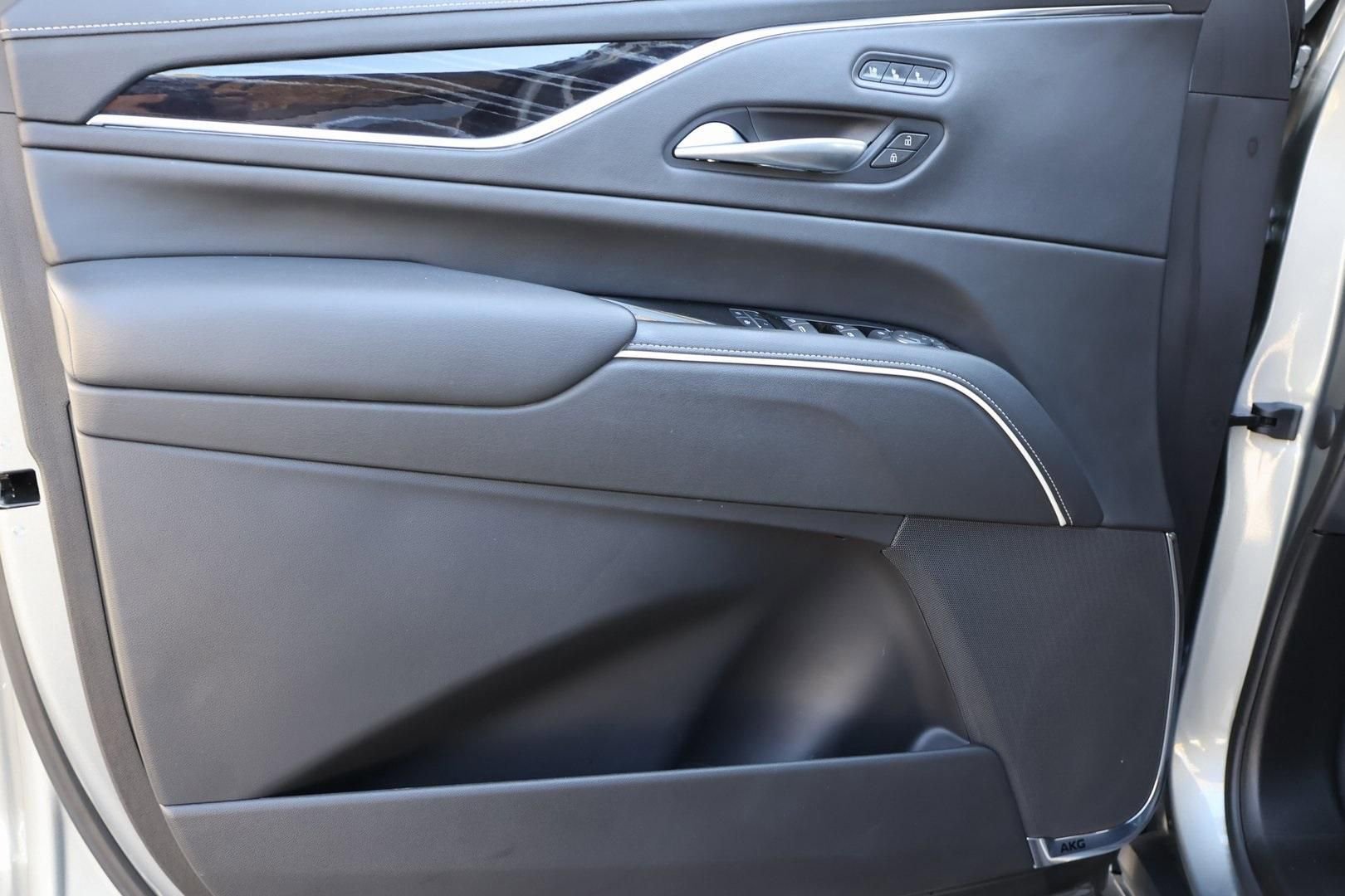 Certified 2023 Cadillac Escalade ESV Sport w/ LPO, ONYX Package image 10