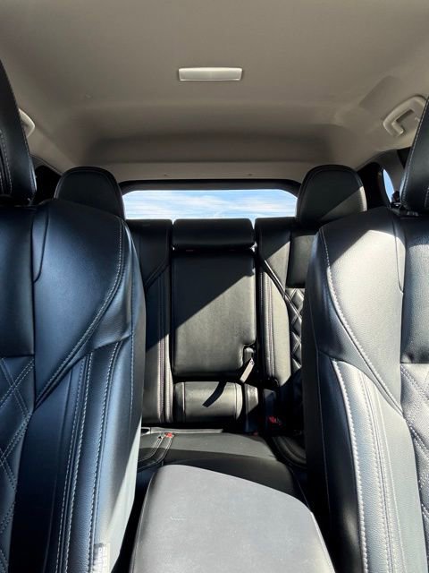 Used 2024 Mitsubishi Outlander SEL image 40