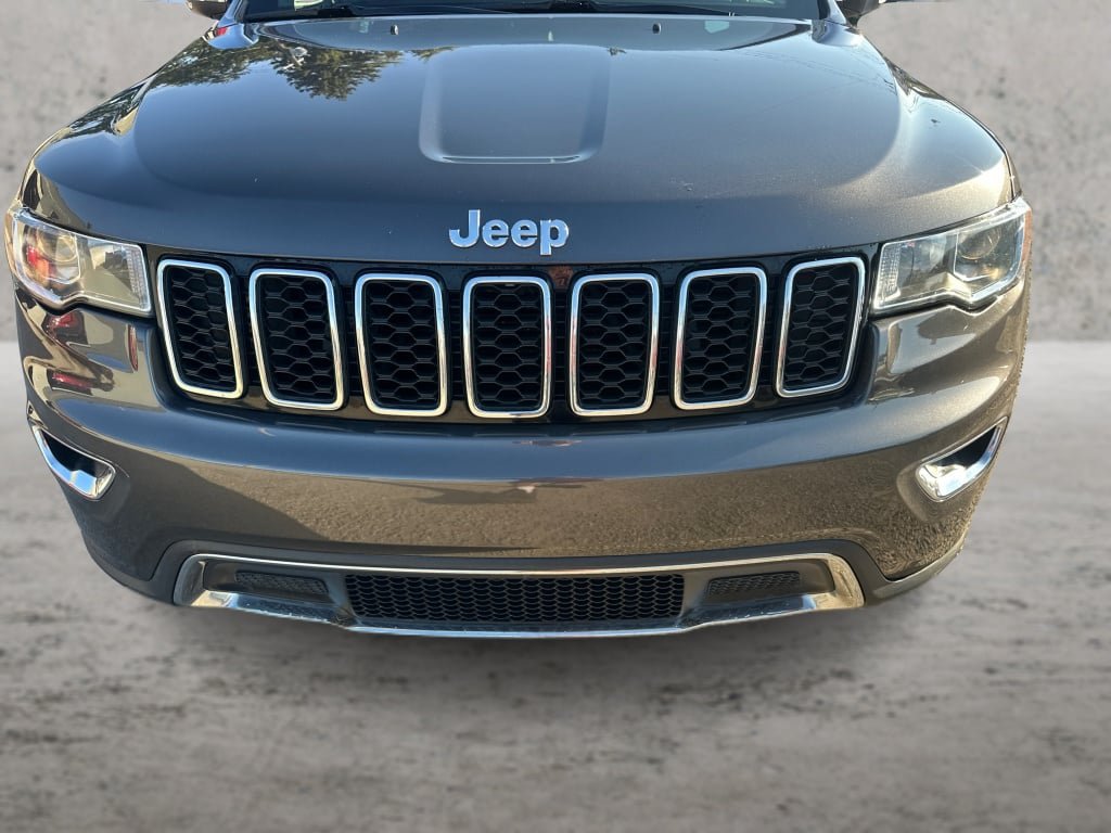 Used 2018 Jeep Grand Cherokee Limited w/ Trailer Tow Group IV AWD/4WD image 13