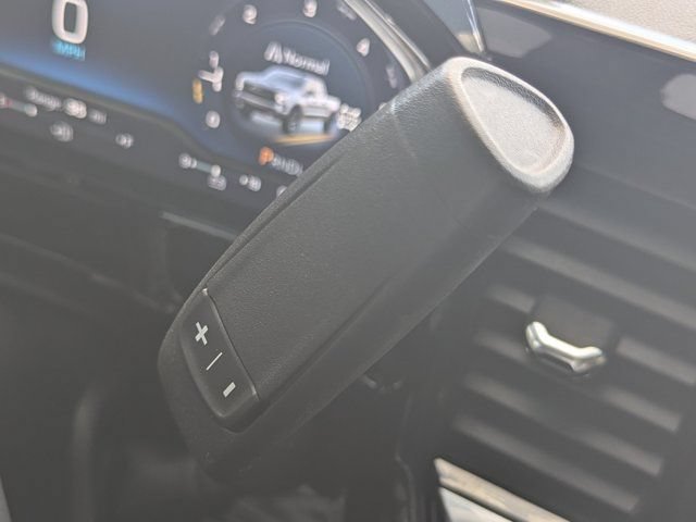 Used 2025 Chevrolet Silverado 1500 LT Trail Boss w/ Dark Appearance Package AWD/4WD image 27