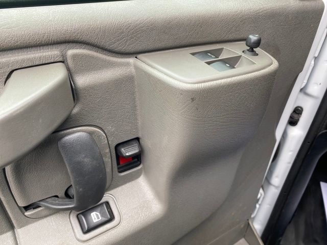 Certified 2024 GMC Savana 2500 Extended w/ Driver Convenience Package image 15