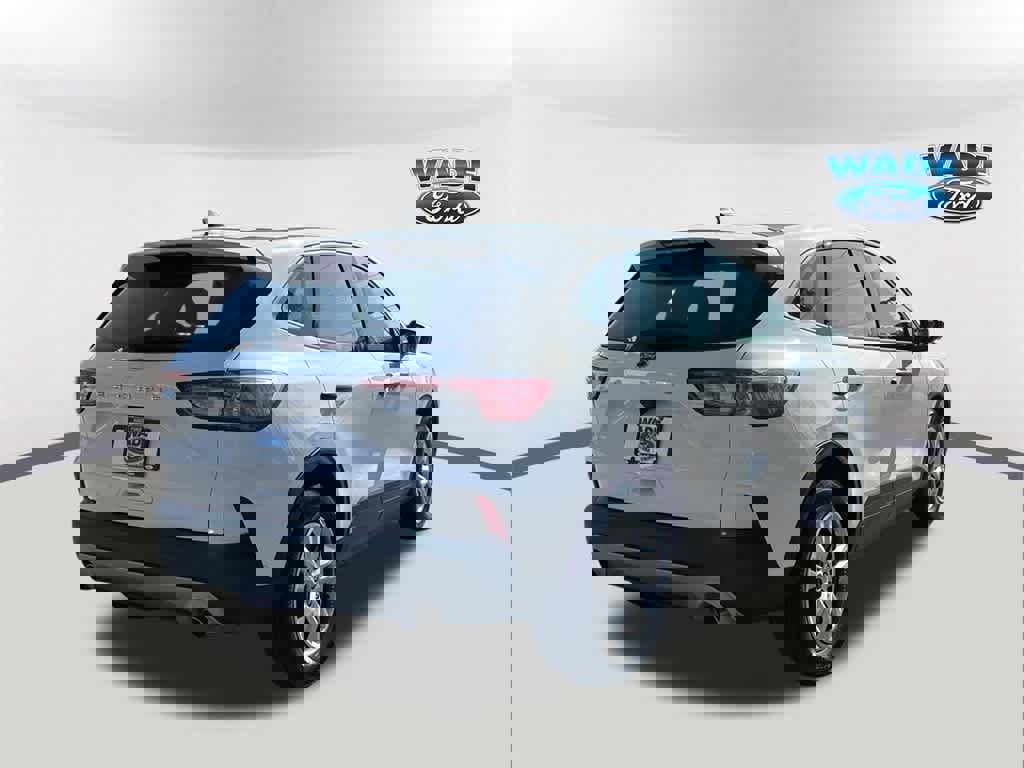 Used 2021 Ford Escape S image 5